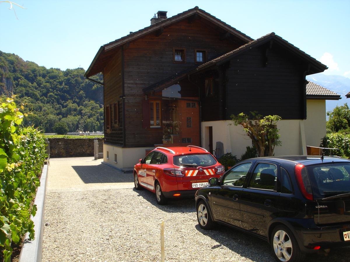 Bnb Le Relais Du Chateau Aigle Bagian luar foto
